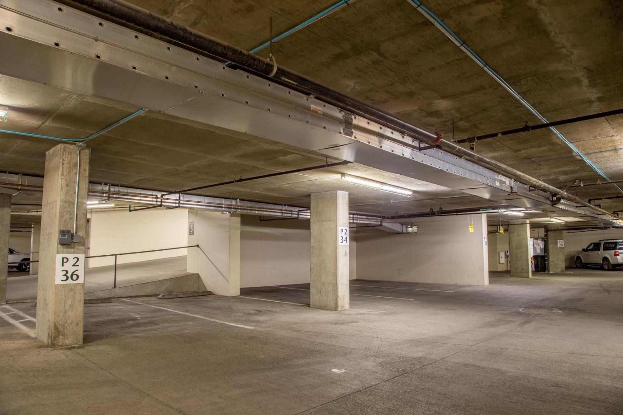 Updated Pet Friendly Monache With Views!